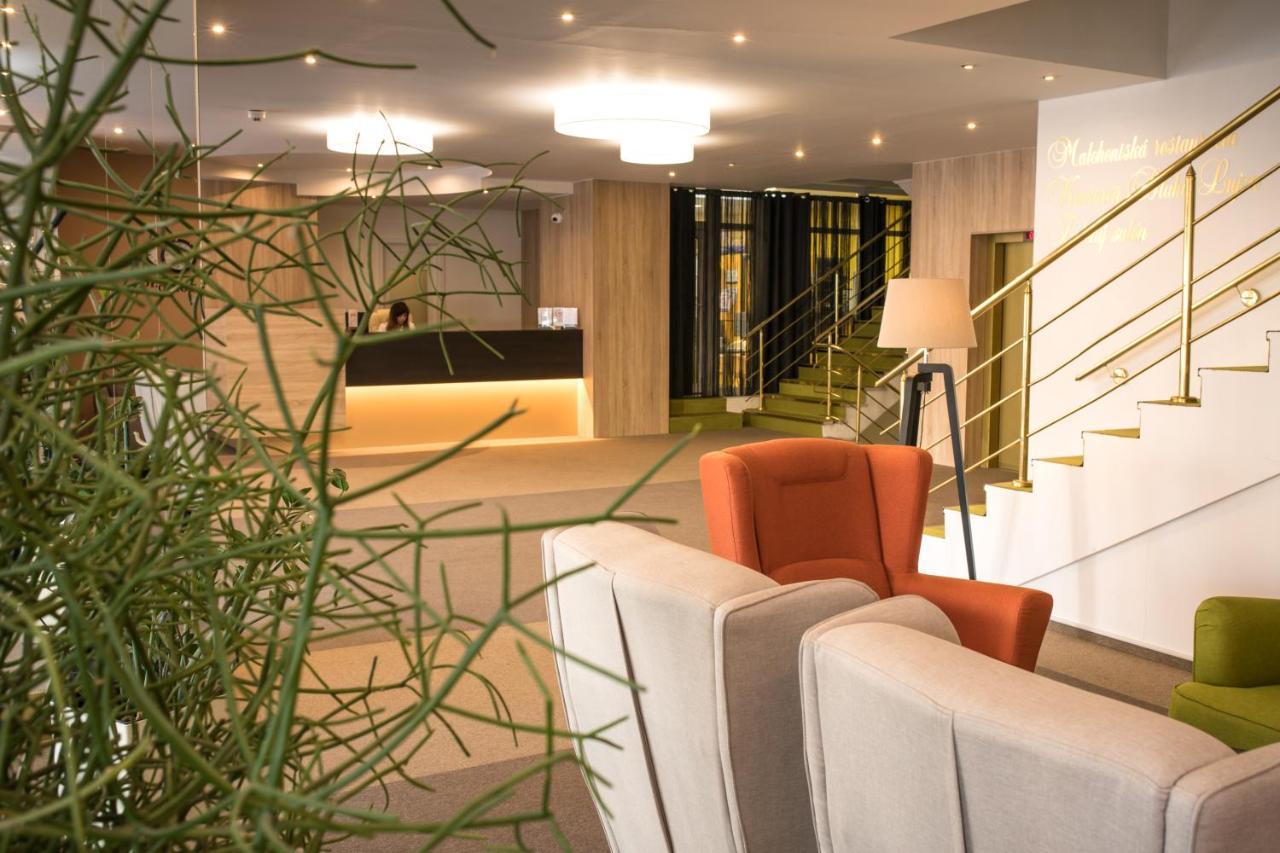 Hotel Zlaty Byk Rimavska Sobota Εξωτερικό φωτογραφία