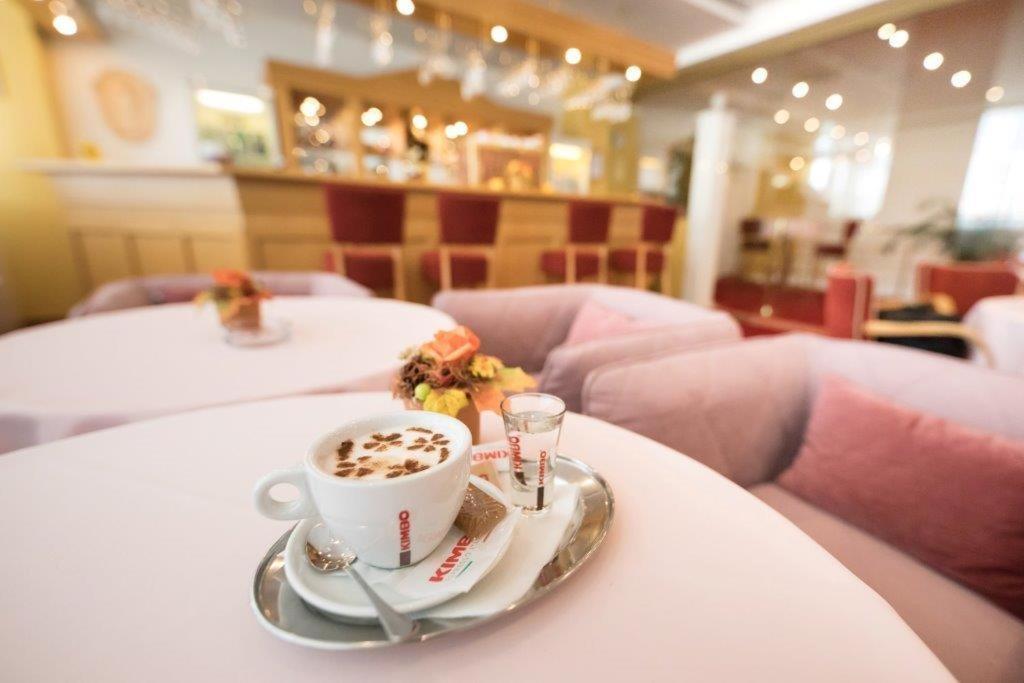Hotel Zlaty Byk Rimavska Sobota Εξωτερικό φωτογραφία