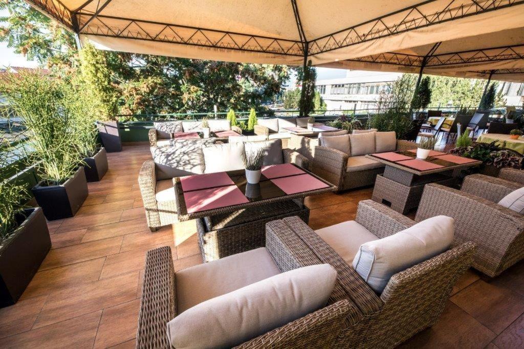 Hotel Zlaty Byk Rimavska Sobota Εξωτερικό φωτογραφία